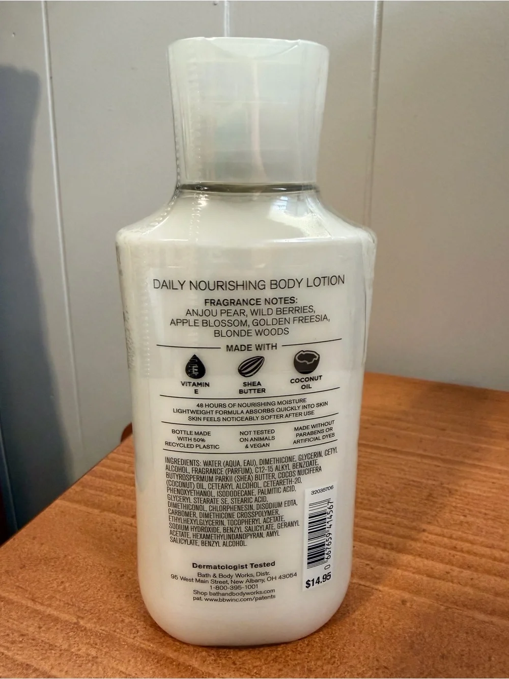 Bath & Body Works Pearberry Body Lotion - Pink and White